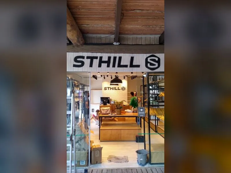 Fachada comercial com letra caixa para a loja Sthill — Cromatica Comunicação Visual, Santos/SP
