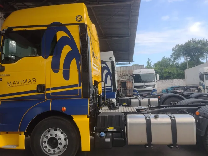 Cavalo mecânico da Mavimar adesivado com recorte — Cromatica Comunicação Visual, Santos/SP