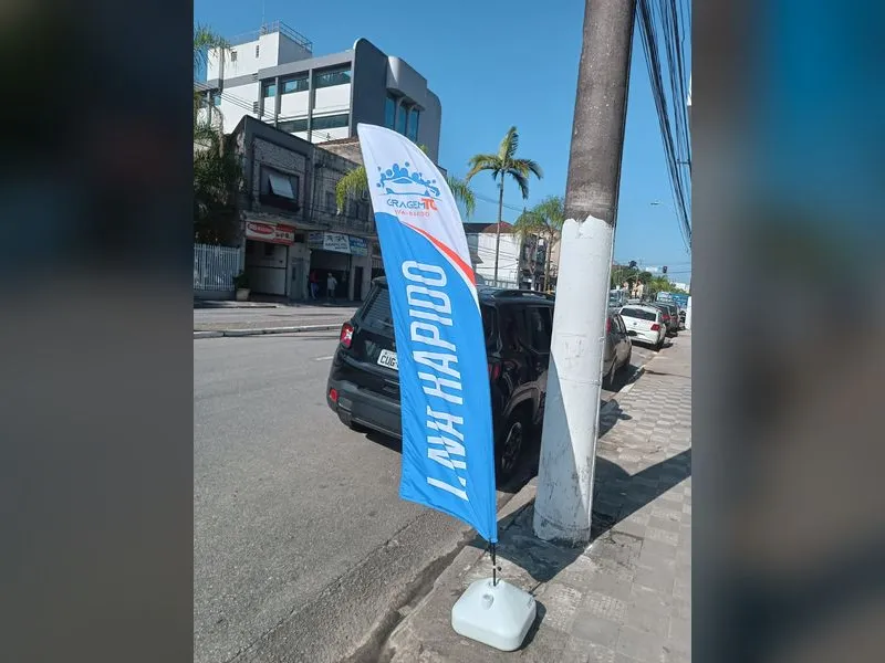 Wind banner para divulgação de lava rápido — Cromatica Comunicação Visual, Santos/SP